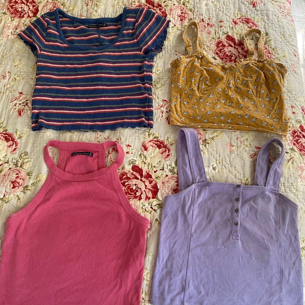 Abercrombie & Fitch crop tops bundle , Size M